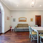 R37 - Casa Tamarina . *