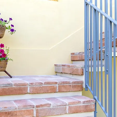 R37 - Casa Tamarina * Numana