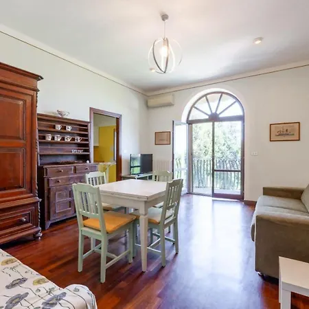 R37 - Casa Tamarina . Numana