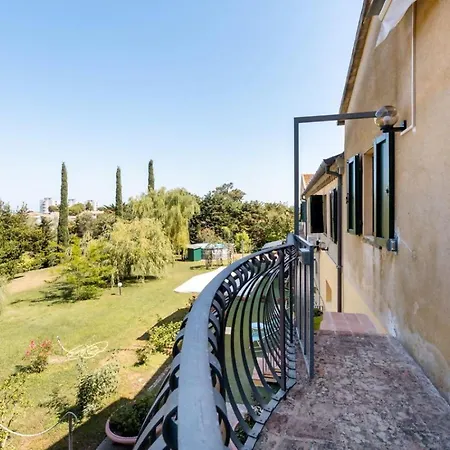 R37 - Casa Tamarina Apartman *